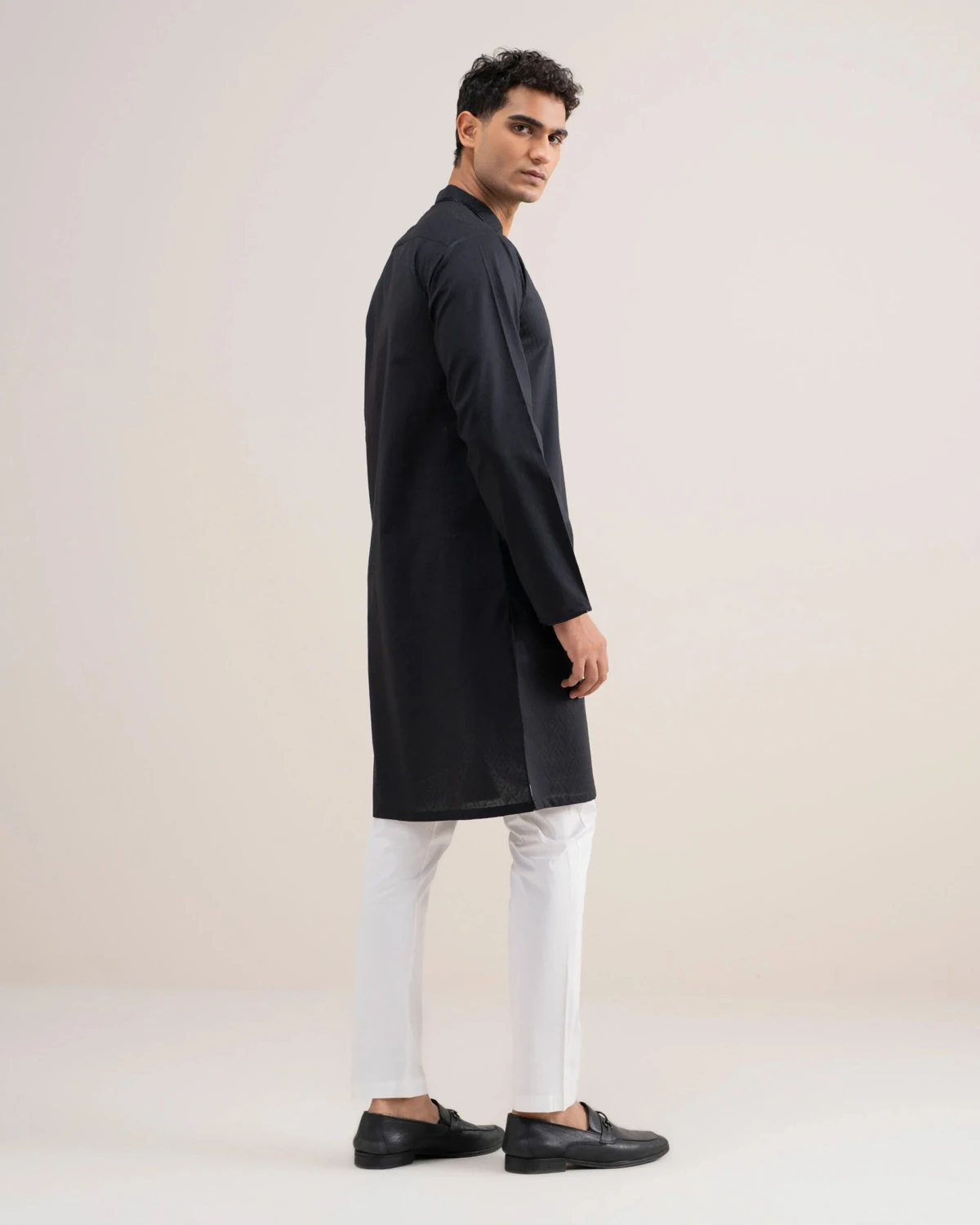 Black Kurta — BYDIAS Pakistani fashion